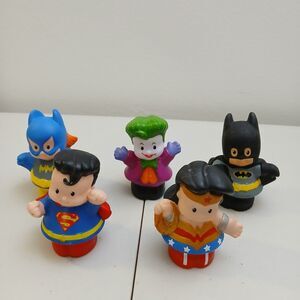 Fisher Price DC Superfriends Little People Set of 5 Superhero Figurine Toys 2.5"